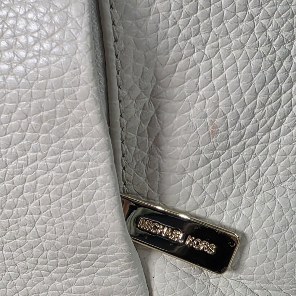 Michael Kors Hallie large leather Hobo Shoulder Crossbody - Picture 7 of 16